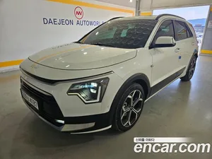 Kia Niro, 2023 — миниатюра 1