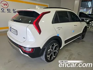 Kia Niro, 2023 — миниатюра 6