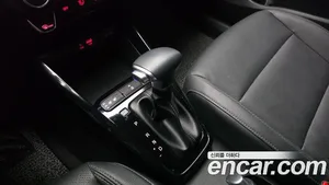 Kia Stonic, 2018 — миниатюра 12