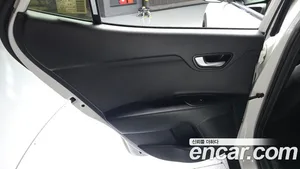 Kia Stonic, 2018 — миниатюра 15