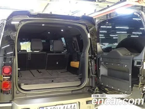 Land Rover Defender, 2023 — миниатюра 12