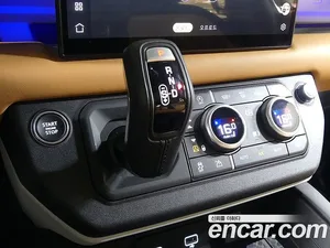 Land Rover Defender, 2023 — миниатюра 17