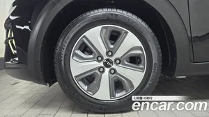 Kia Niro, 2021 — миниатюра 5