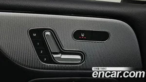 Mercedes-Benz GLB-Class, 2021 — миниатюра 31