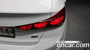 Hyundai Avante, 2017 — миниатюра 9