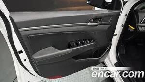 Hyundai Avante, 2017 — миниатюра 14