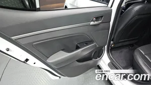 Hyundai Avante, 2017 — миниатюра 15