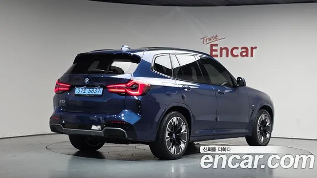 BMW iX3, 2025 — фото автомобиля из Кореи