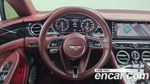 Bentley Continental, 2020 — миниатюра 13