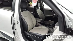 Kia Niro, 2022 — миниатюра 13