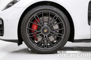 Porsche Panamera, 2025 — миниатюра 9