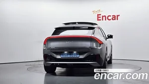 Kia EV6, 2023 — миниатюра 4