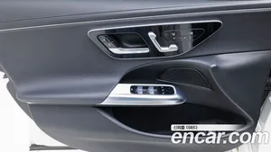 Mercedes-Benz E-Class, 2024 — миниатюра 15