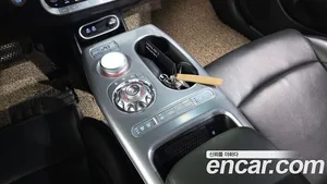 Genesis GV60, 2022 — миниатюра 12
