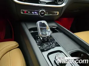 Volvo V60, 2024 — миниатюра 9