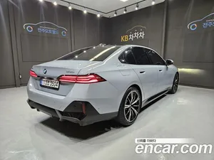 BMW 5-Series, 2025 — миниатюра 2
