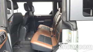 Ford Bronco, 2022 — миниатюра 17