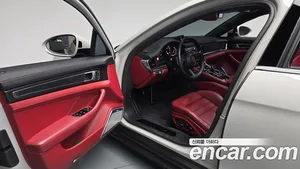 Porsche Panamera, 2021 — миниатюра 12