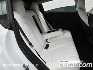 Tesla Model 3, 2022 — миниатюра 12