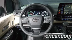 Toyota Sienna, 2024 — миниатюра 19