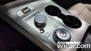 Genesis GV70, 2024 — миниатюра 12