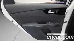 Kia K3, 2023 — миниатюра 15
