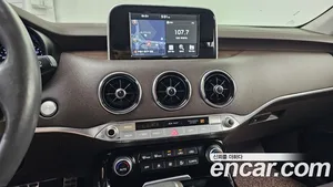 Kia Stinger, 2018 — миниатюра 20