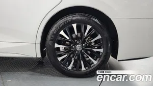 Toyota Alphard, 2024 — миниатюра 7