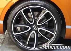 Bentley Continental, 2018 — миниатюра 5