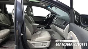 Kia Carnival, 2018 — миниатюра 17