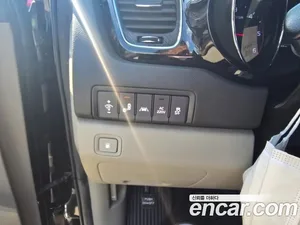 Kia Carnival, 2015 — миниатюра 10