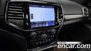 Jeep Cherokee, 2019 — миниатюра 19