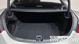 Mercedes-Benz C-Class, 2023 — миниатюра 25