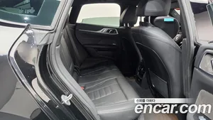 BMW i4, 2023 — миниатюра 17