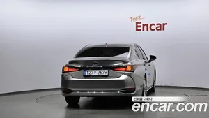 Lexus ES, 2025 — миниатюра 4