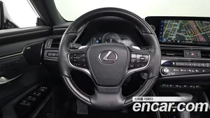 Lexus ES, 2025 — миниатюра 13