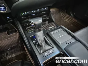 Lexus ES, 2021 — миниатюра 9