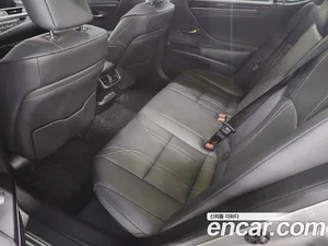 Lexus ES, 2021 — миниатюра 11