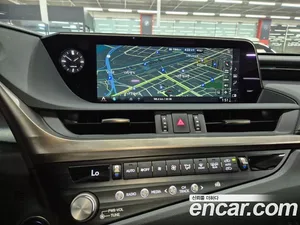 Lexus ES, 2021 — миниатюра 16