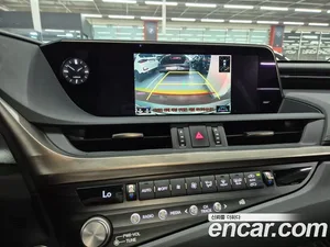 Lexus ES, 2021 — миниатюра 18