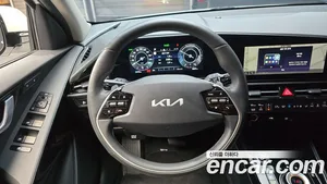 Kia Niro, 2023 — миниатюра 13