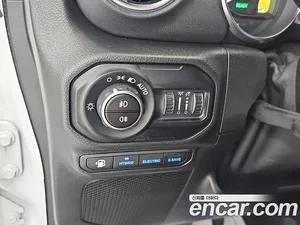 Jeep Wrangler, 2021 — миниатюра 18