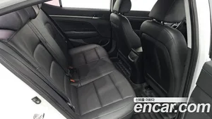 Hyundai Avante, 2017 — миниатюра 18