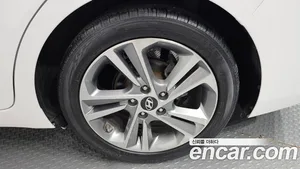 Hyundai Avante, 2017 — миниатюра 7