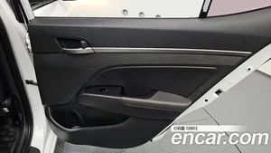 Hyundai Avante, 2017 — миниатюра 15
