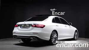 Mercedes-Benz E-Class, 2022 — миниатюра 2