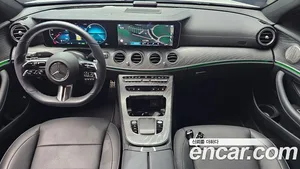 Mercedes-Benz E-Class, 2022 — миниатюра 10