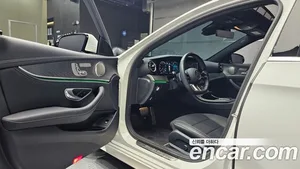 Mercedes-Benz E-Class, 2022 — миниатюра 13