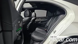 Mercedes-Benz E-Class, 2022 — миниатюра 18