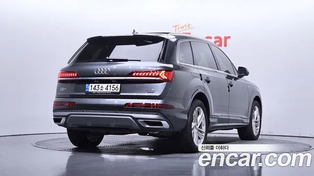 Audi Q7, 2021 — фото автомобиля из Кореи
